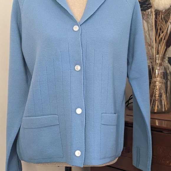 Vintage baby blue cardigan with collar - Picture 4 of 8